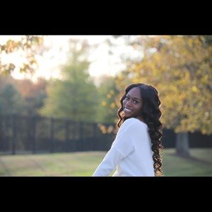 Meet your Posher, Kayla